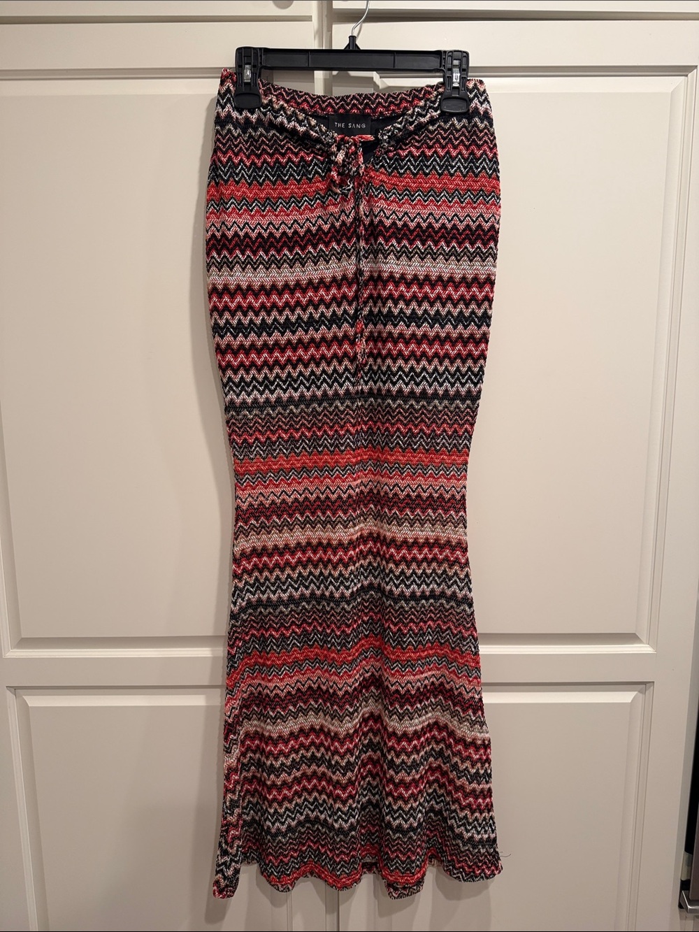 Forever 21 Red and Black Zigzag Maxi Skirt